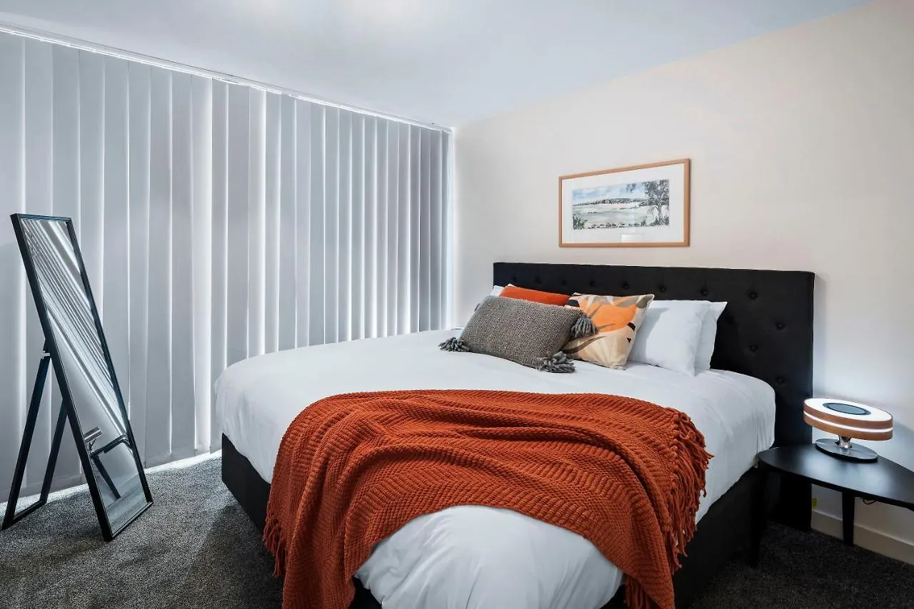 King Bed Living In Heart Of The Cbd, With Parking Διαμέρισμα Χόμπαρτ Αυστραλία